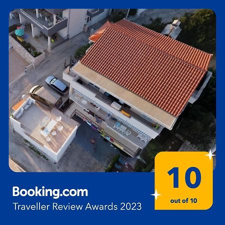 Apartments Tony Stanici - Omiš Eksteriør billede