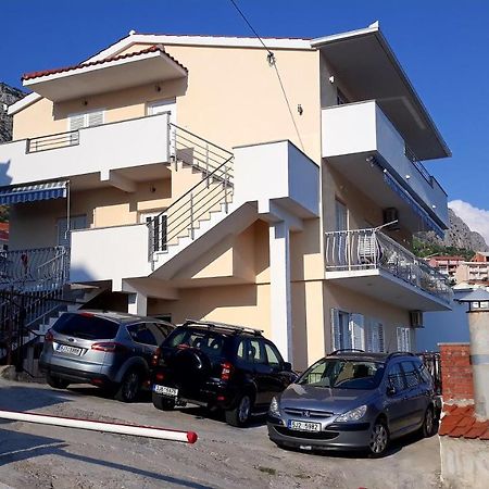 Apartments Tony Stanici - Omiš Eksteriør billede