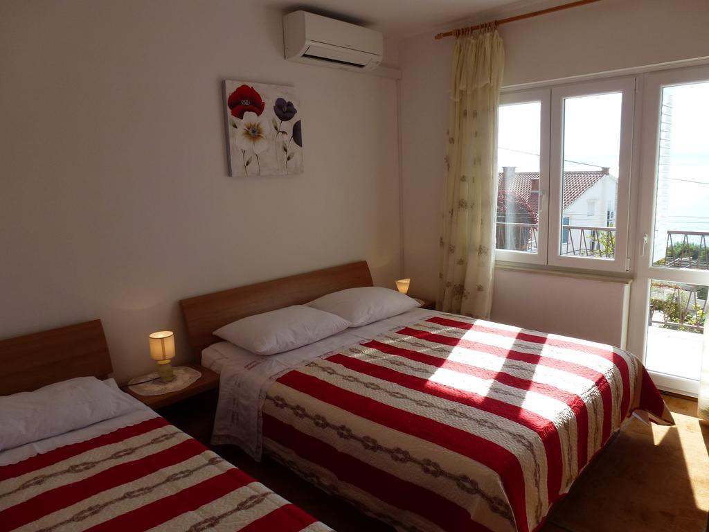 Apartments Tony Stanici - Omiš Eksteriør billede